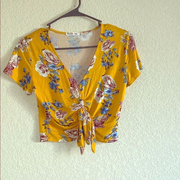 Heart Hips Tops - 🌻Front tie Crop top